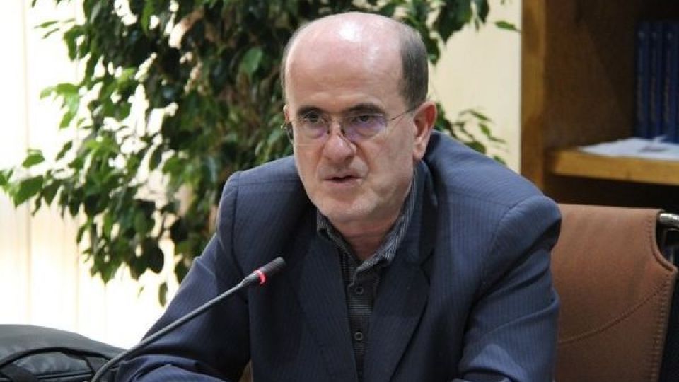 لاهوتی: بانک مرکزی دنیا هم نمیتواند اقتصاد ایران را نجات دهد لاهوتی: بانک مرکزی دنیا هم نمیتواند اقتصاد ایران را نجات دهد