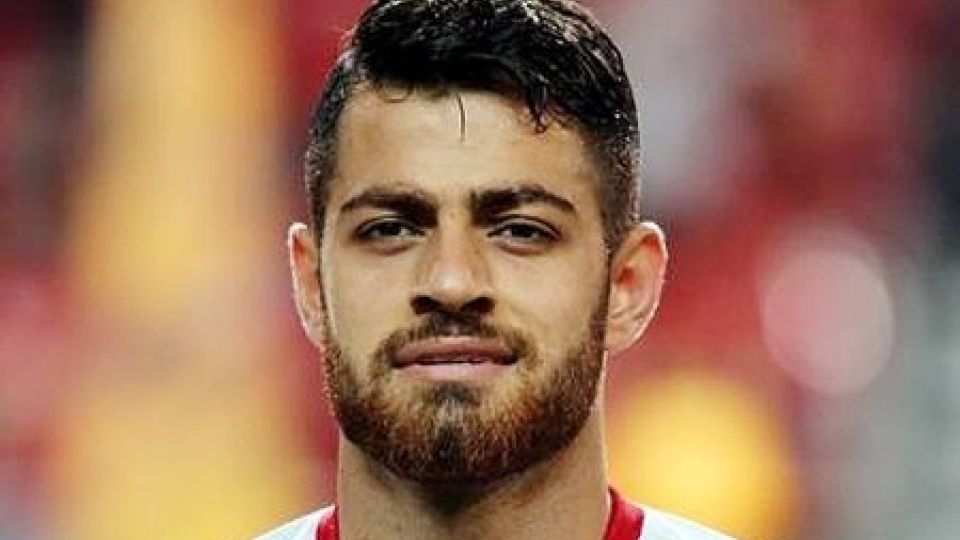 پورعلی گنجی: کاستا تو چشمم فحش ناموس میداد پورعلی گنجی: کاستا تو چشمم فحش ناموس میداد