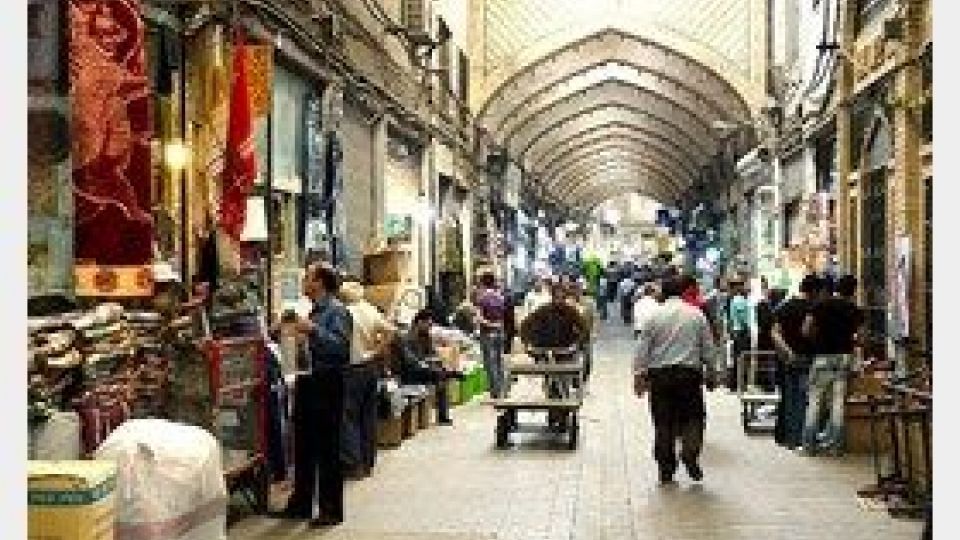 جزئیات جلسه وزیر صنعت با روسای اتحادیههای صنفی/ فردا بازار باز است جزئیات جلسه وزیر صنعت با روسای اتحادیههای صنفی/ فردا بازار باز است