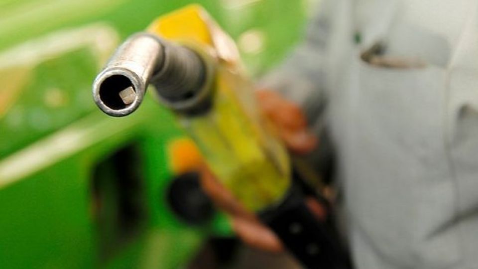 برنده ماراتن تولید و مصرف بنزین کیست؟ برنده ماراتن تولید و مصرف بنزین کیست؟