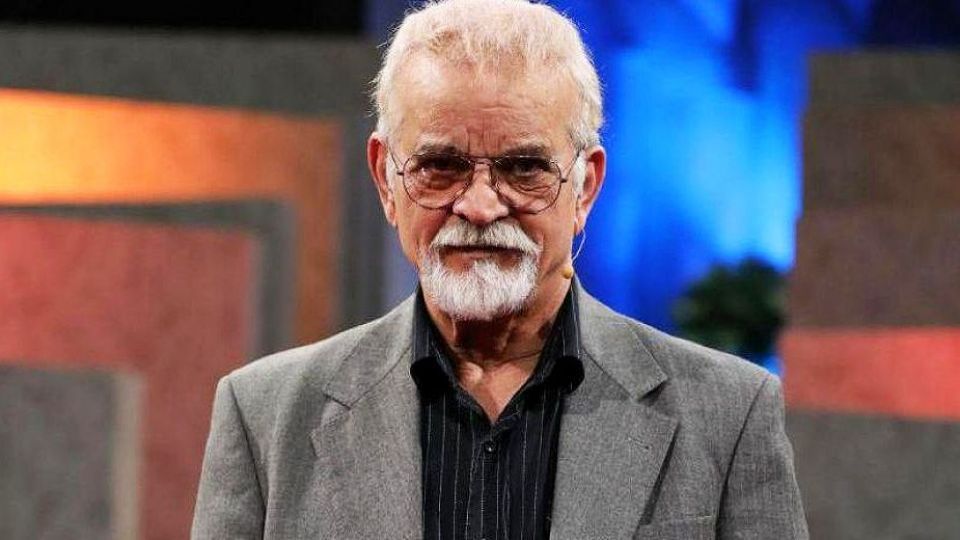 فخیم زاده از بیمارستان چالوس به تهران منتقل شد فخیم زاده از بیمارستان چالوس به تهران منتقل شد