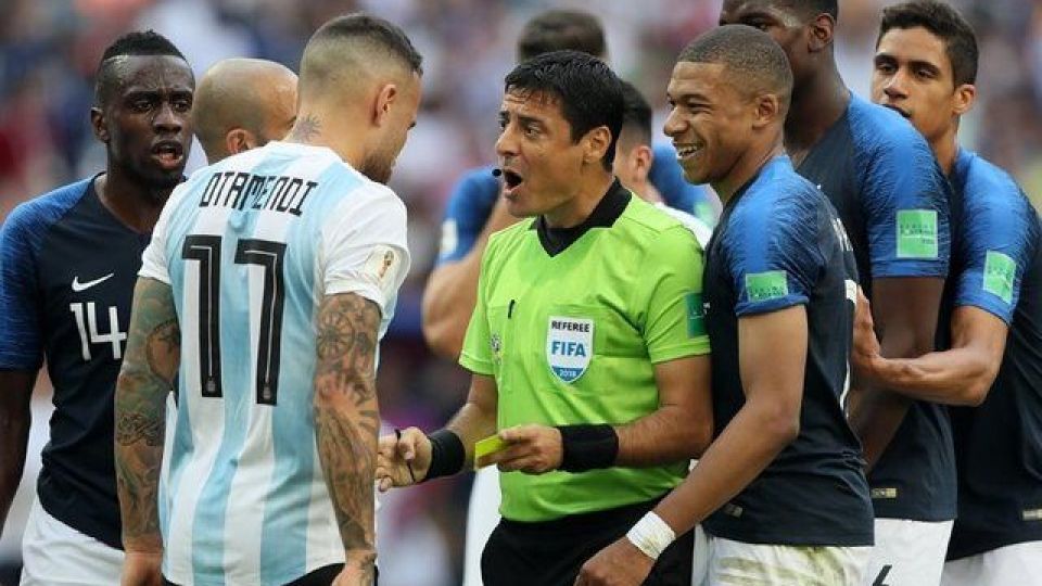 اولین فینالیست جام جهانی/خبر خوشحال کنندهی گزارشگر فاکس اسپورت به ایرانیها اولین فینالیست جام جهانی/خبر خوشحال کنندهی گزارشگر فاکس اسپورت به ایرانیها