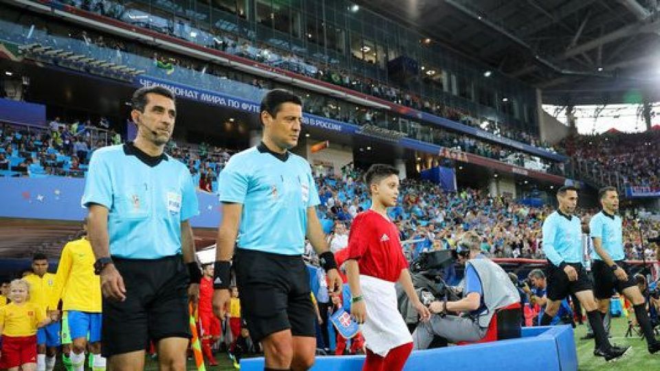 فغانی داور چهارم دیدار فرانسه و اروگوئه شد فغانی داور چهارم دیدار فرانسه و اروگوئه شد