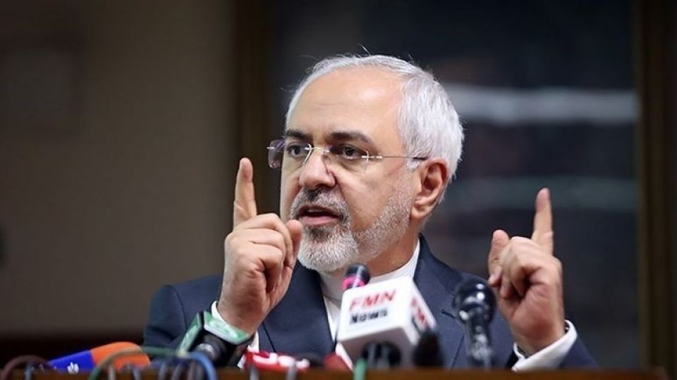 ظریف در گفتوگو با الف: دریافت گرین کارت آمریکا از پایه دروغ است/ اگر دوستان چنین امتیاز عجیبی را گرفتهاند بحث دیگری است/ آقایان اگر اسامی دارند منتشر کنند ظریف در گفتوگو با الف: دریافت گرین کارت آمریکا از پایه دروغ است/ اگر دوستان چنین امتیاز عجیبی را گرفتهاند بحث دیگری است/ آقایان اگر اسامی دارند منتشر کنند