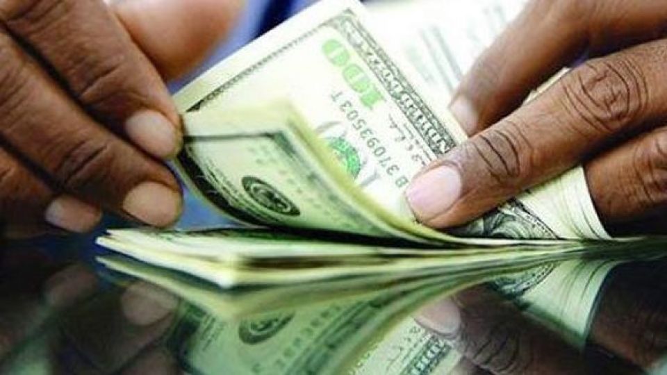 دلار ۴۲۰۰ تومانی تمام شد/ نرخ جدید ۴۳۰۰ دلار ۴۲۰۰ تومانی تمام شد/ نرخ جدید ۴۳۰۰