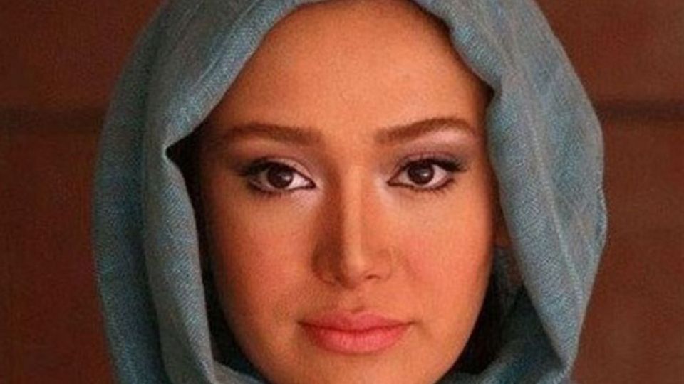 توضیحات عضو شورای شهر درباره حواشی بیلیبوردهای تبلیغاتی فیلم بهاره افشاری توضیحات عضو شورای شهر درباره حواشی بیلیبوردهای تبلیغاتی فیلم بهاره افشاری