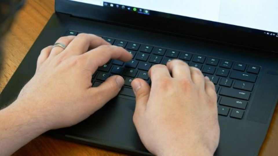 امکان سرقت پسورد از طریق دمای انگشتان امکان سرقت پسورد از طریق دمای انگشتان