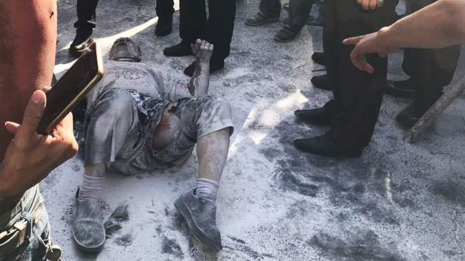 برادر مردی که جلوی شهرداری خودسوزی کرد: برادرم ۵۰۰ میلیون پول به شهرداری داد برادر مردی که جلوی شهرداری خودسوزی کرد: برادرم ۵۰۰ میلیون پول به شهرداری داد