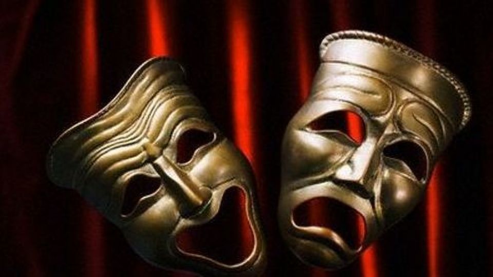 از شفافیت تا آمارسازی در تئاتر؟! از شفافیت تا آمارسازی در تئاتر؟!