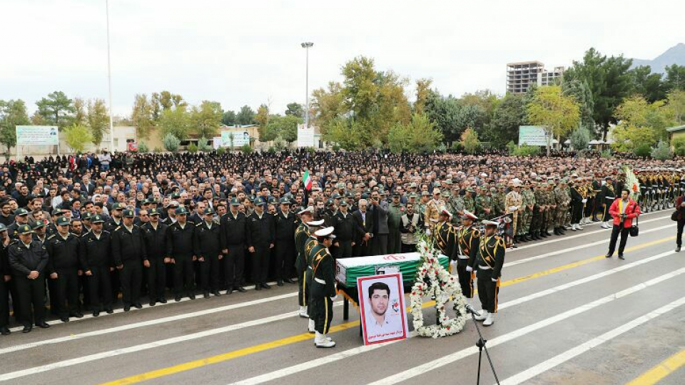 ابلاغ پیام تبریک و تسلیت رهبر انقلاب به خانواده شهید نورخداموسوی+تصاویر تشییع ابلاغ پیام تبریک و تسلیت رهبر انقلاب به خانواده شهید نورخداموسوی+تصاویر تشییع