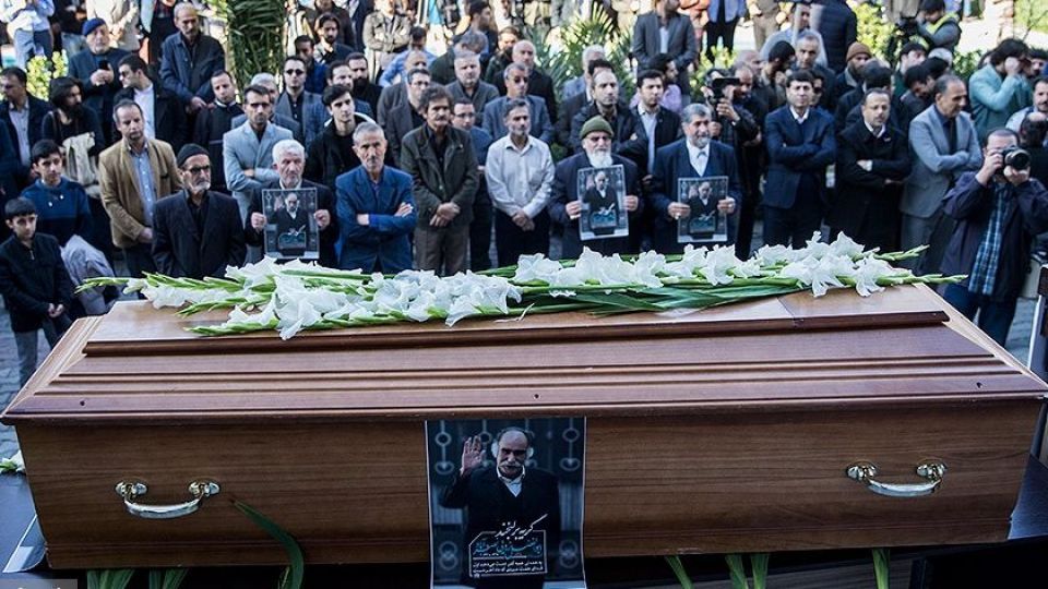 پیکر مرحوم «زرویینصرآباد» تشییع شد پیکر مرحوم «زرویینصرآباد» تشییع شد