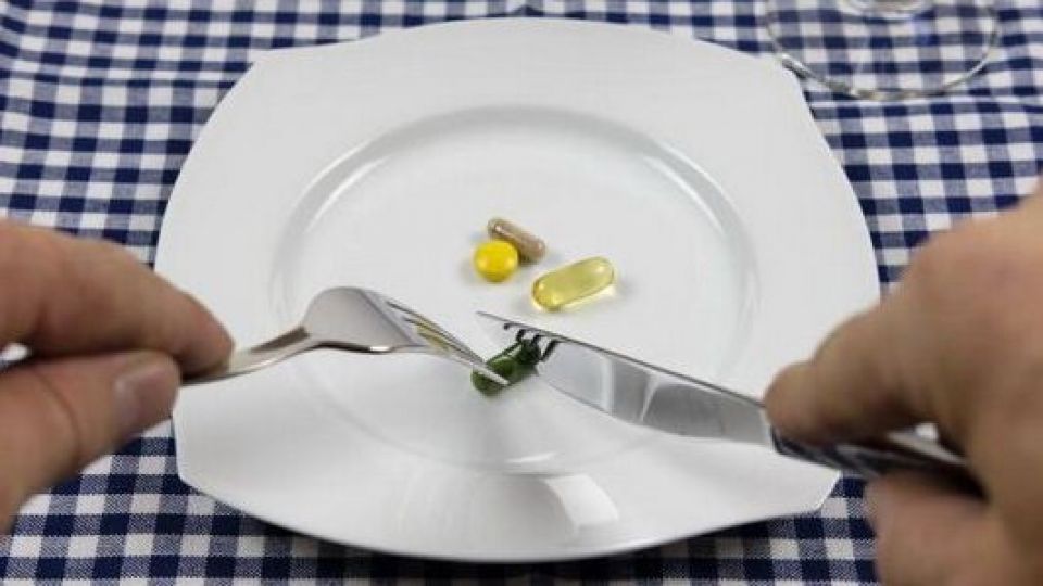 مکملهایی که به همه توصیه میشوند مکملهایی که به همه توصیه میشوند