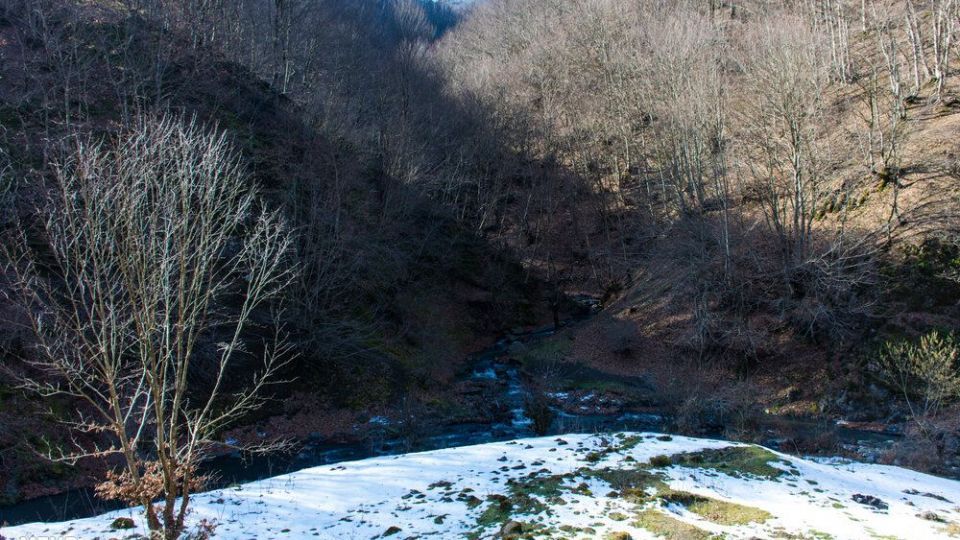 طبیعت چشمه آبگرم مشه سویی در اردبیل طبیعت چشمه آبگرم مشه سویی در اردبیل
