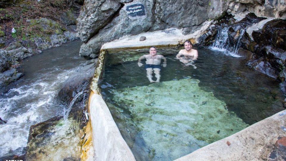 طبیعت چشمه آبگرم مشه سویی در اردبیل طبیعت چشمه آبگرم مشه سویی در اردبیل