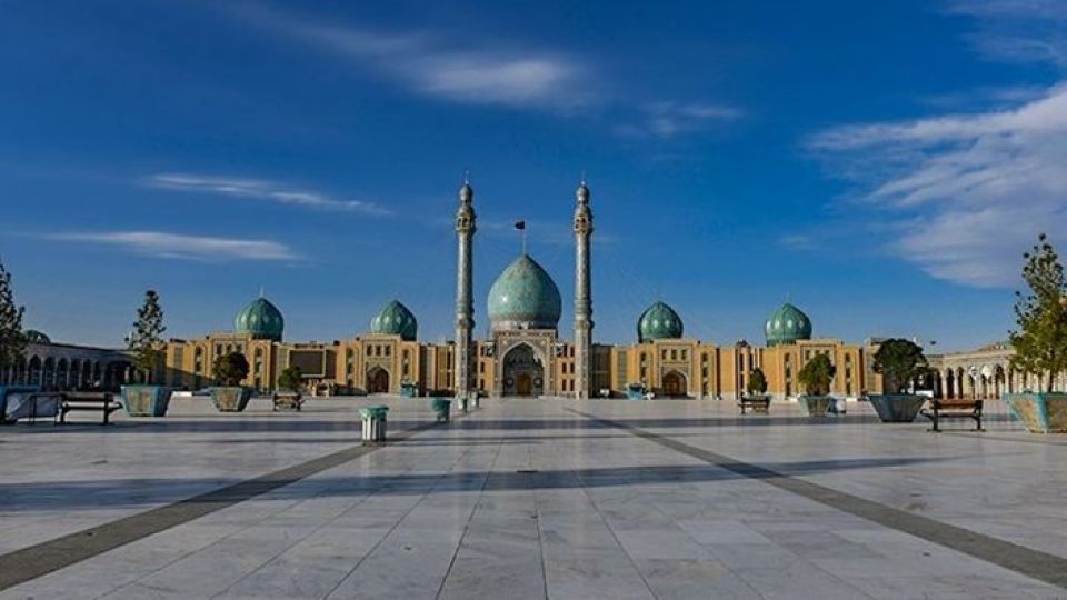 طنین بانگ «یا مهدی ادرکنی» در سراسر کشور همزمان با شب نیمه شعبان