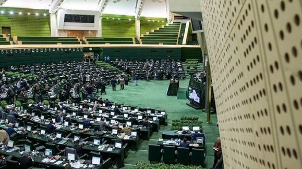 حاشیهای از اولین جلسه کرونایی مجلس/ انتقاد نمایندگان از غیبت دولتیها حاشیهای از اولین جلسه کرونایی مجلس/ انتقاد نمایندگان از غیبت دولتیها