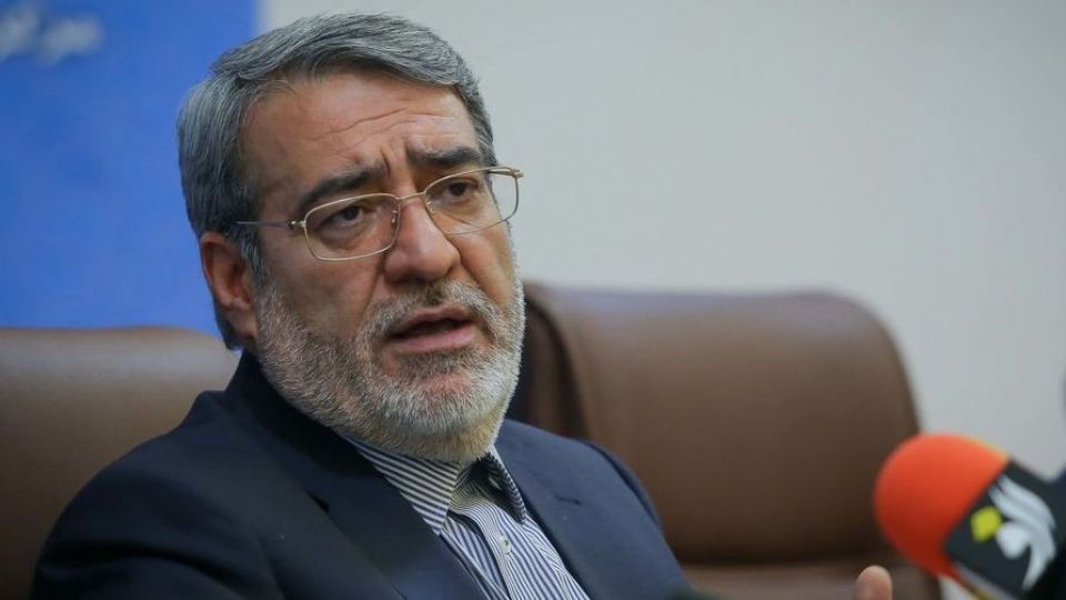 وزیر کشور: تصمیم نهایی برای برگزاری نماز عید فطر با ستاد ملی مبارزه با کرونا است وزیر کشور: تصمیم نهایی برای برگزاری نماز عید فطر با ستاد ملی مبارزه با کرونا است