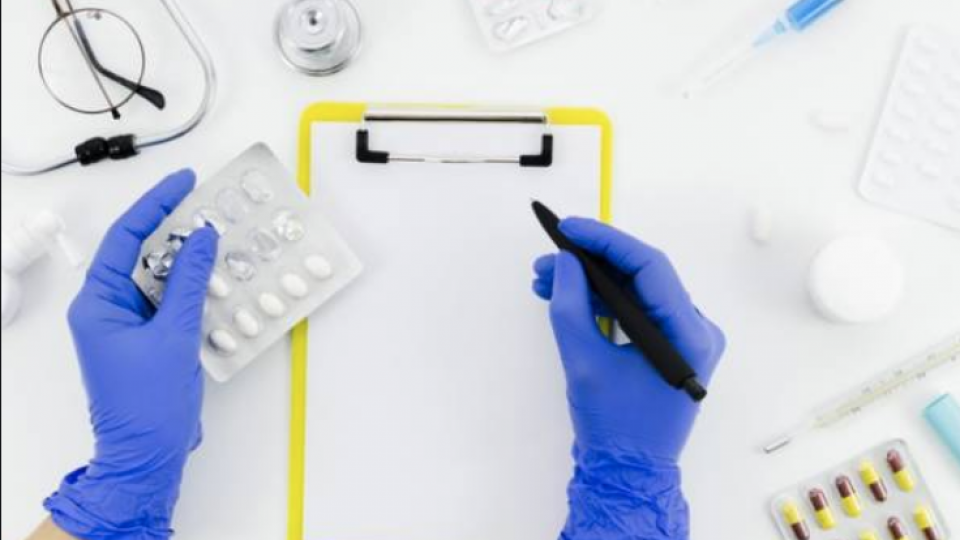 یک متخصص ریه: از ترس تضعيف سيستم ايمنی كورتون درمانی را قطع نكنيد یک متخصص ریه: از ترس تضعيف سيستم ايمنی كورتون درمانی را قطع نكنيد