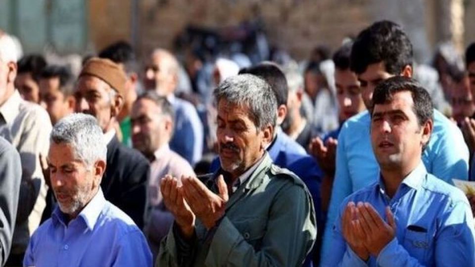 برگزاری نماز عید فطر در تهران و 2000 بقعه متبرکه کشور