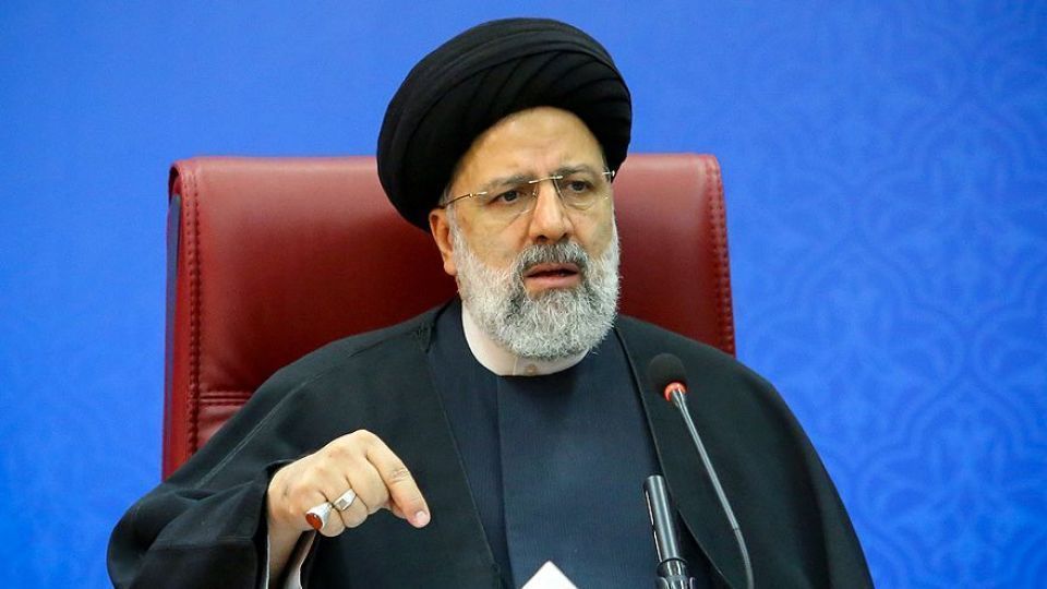 رئیسی: با عامل جنایت گیلان برخورد عبرت آموز خواهد شد/ نتیجه بیتوجهی به اولویتها، تخریب آلونکها به جای برخورد با کاخ سازیهای غیرقانونی میشود رئیسی: با عامل جنایت گیلان برخورد عبرت آموز خواهد شد/ نتیجه بیتوجهی به اولویتها، تخریب آلونکها به جای برخورد با کاخ سازیهای غیرقانونی میشود