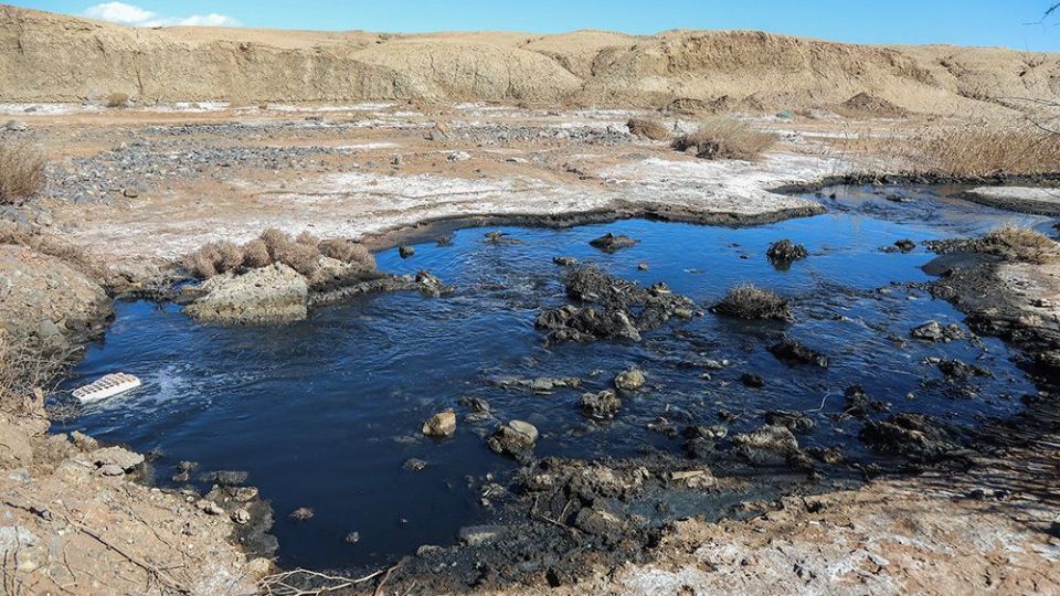 معضل زیست محیطی فاضلاب شهرک شکوهیه _قم معضل زیست محیطی فاضلاب شهرک شکوهیه _قم