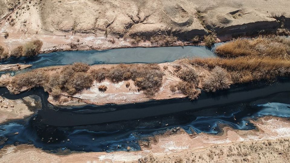 معضل زیست محیطی فاضلاب شهرک شکوهیه _قم معضل زیست محیطی فاضلاب شهرک شکوهیه _قم