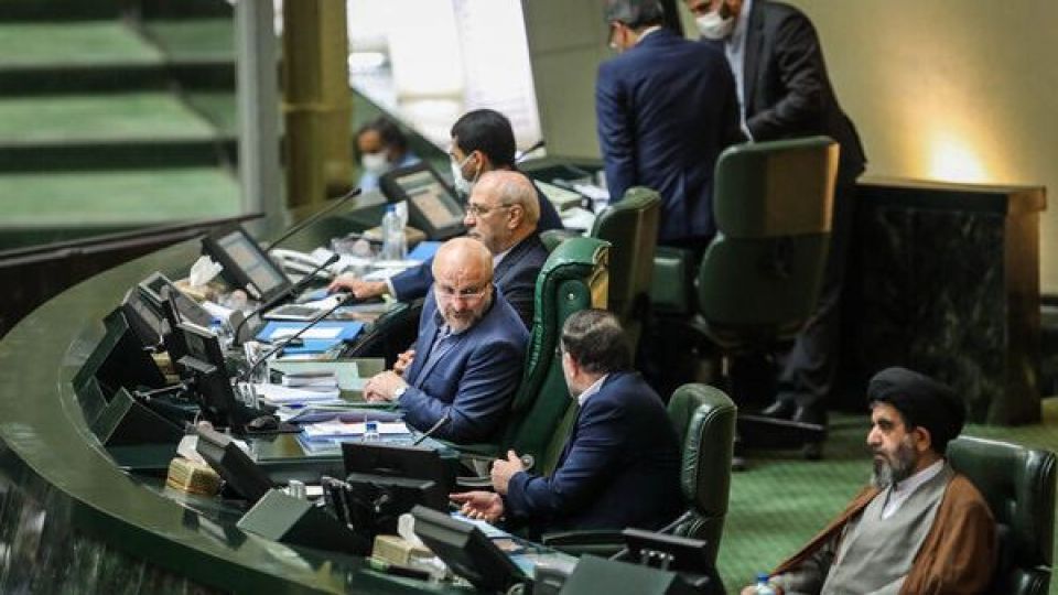 آغاز جلسه علنی مجلس/ اعتبارنامه «تاجگردون» بررسی میشود آغاز جلسه علنی مجلس/ اعتبارنامه «تاجگردون» بررسی میشود