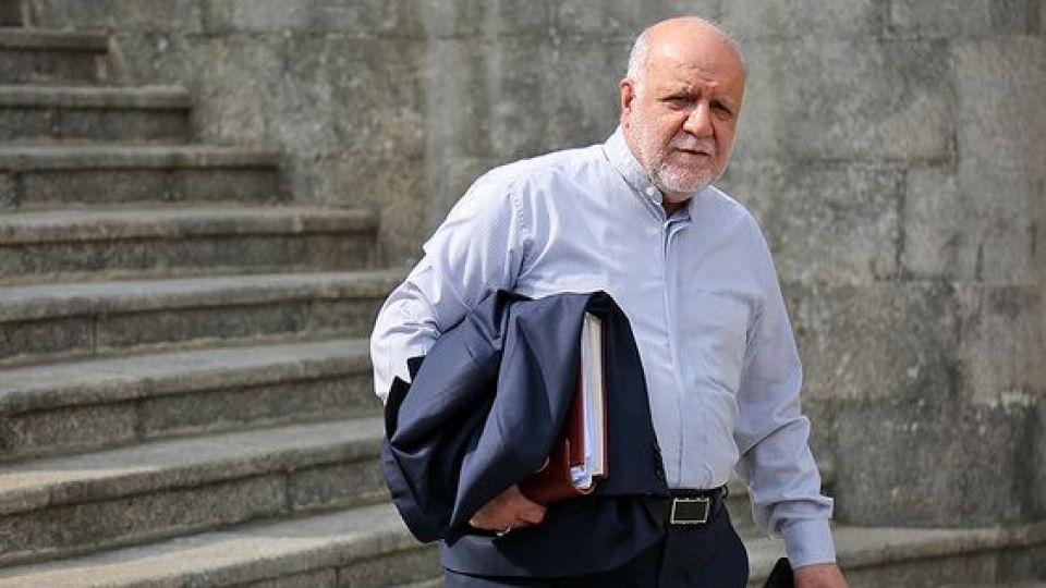 طرح استیضاح وزیر نفت در مجلس یازدهم کلید خورد طرح استیضاح وزیر نفت در مجلس یازدهم کلید خورد