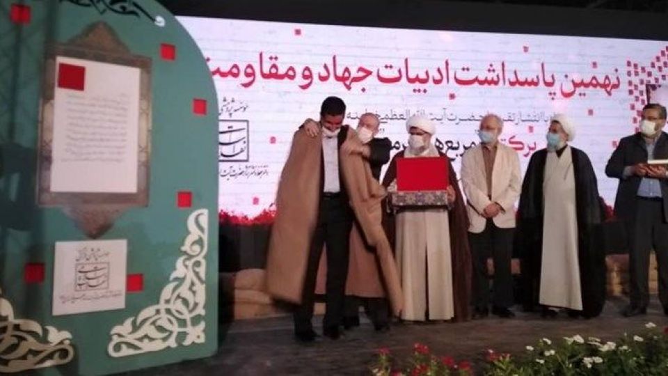 هدیه ویژه رهبر انقلاب به حاج حسین یکتا/ خاطره سرلشکر رحیم صفوی از حضور فرزندان رهبری در جبهه هدیه ویژه رهبر انقلاب به حاج حسین یکتا/ خاطره سرلشکر رحیم صفوی از حضور فرزندان رهبری در جبهه