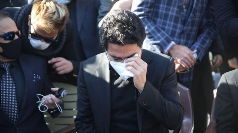 همایون شجریان: هزار دستان موسیقی را به خاک سپردیم همایون شجریان: هزار دستان موسیقی را به خاک سپردیم