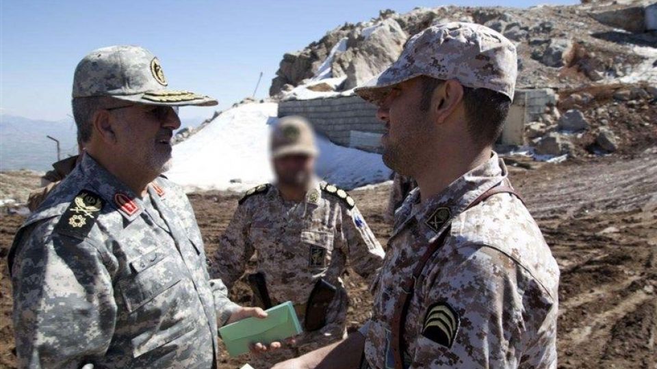 بازدید فرمانده نیروی زمینی سپاه از مرز خداآفرین / سردار پاکپور: هیچ خطری مرزهای غرب کشور را تهدید نمیکند بازدید فرمانده نیروی زمینی سپاه از مرز خداآفرین / سردار پاکپور: هیچ خطری مرزهای غرب کشور را تهدید نمیکند