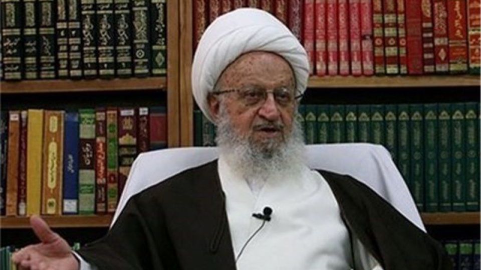 واکنش آیتالله مکارمشیرازی به هتاکی رئیس جمهور فرانسه / اگر عقل سیاسی داشتند خود را با جهان اسلام درگیر نمیکردند واکنش آیتالله مکارمشیرازی به هتاکی رئیس جمهور فرانسه / اگر عقل سیاسی داشتند خود را با جهان اسلام درگیر نمیکردند