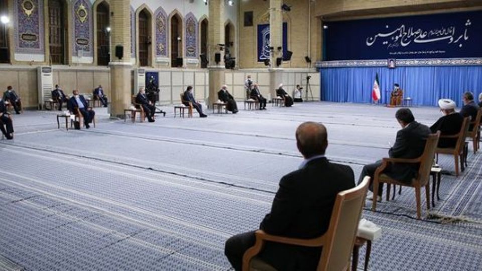 روایتی از جلسه شورایعالی هماهنگی اقتصادی در حضور رهبر انقلاب روایتی از جلسه شورایعالی هماهنگی اقتصادی در حضور رهبر انقلاب