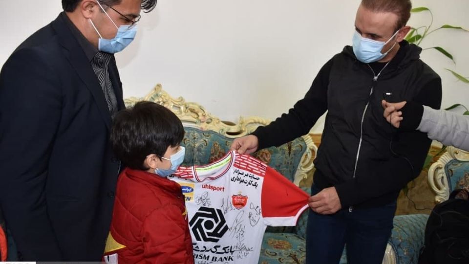 همدردی یحیی گلمحمدی با خانواده هوادار از دست رفته همدردی یحیی گلمحمدی با خانواده هوادار از دست رفته