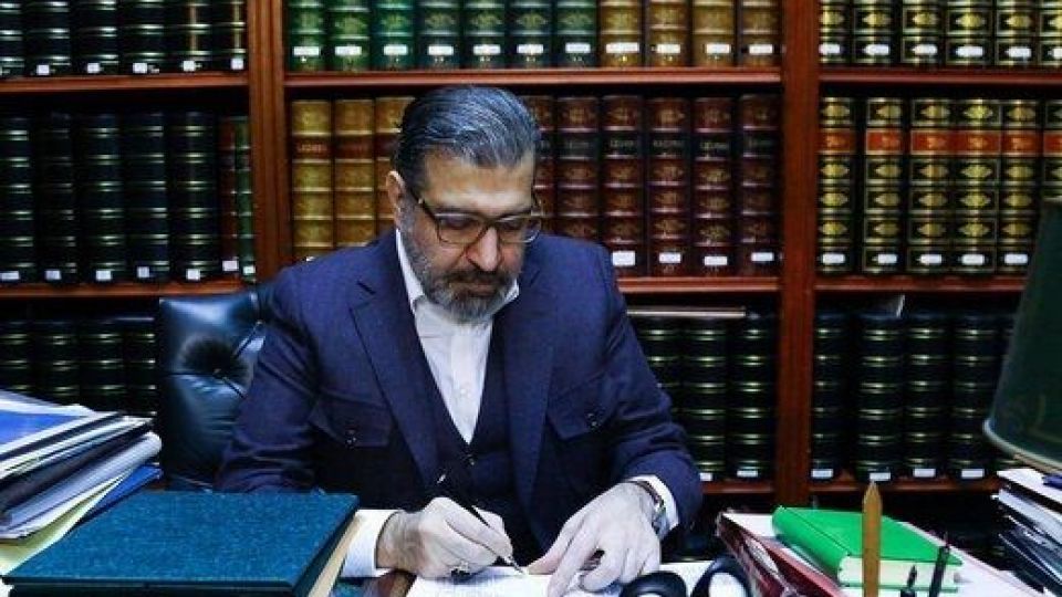 صادق خرازی به حسین شریعتمداری: دچار سندروم مرد شکاک شدهاید /مردم دیگر به دام ماکیاولی نمیافتند صادق خرازی به حسین شریعتمداری: دچار سندروم مرد شکاک شدهاید /مردم دیگر به دام ماکیاولی نمیافتند