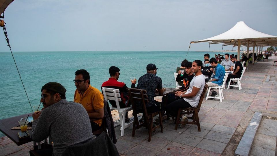 میهمانان وقت نشناس میهمانان وقت نشناس