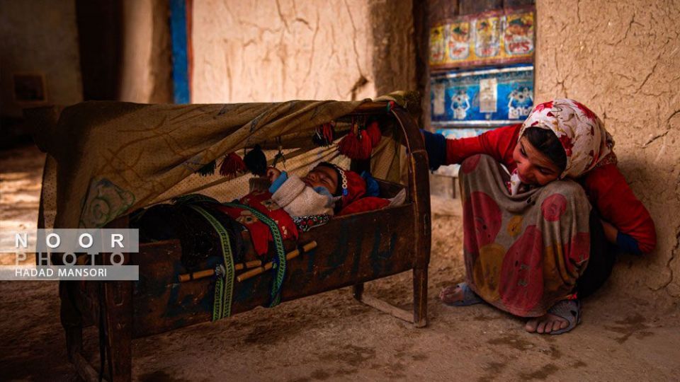 زندگی سخت این زنان قوم لُر زندگی سخت این زنان قوم لُر