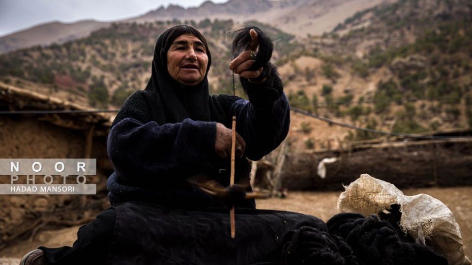 زندگی سخت این زنان قوم لُر زندگی سخت این زنان قوم لُر