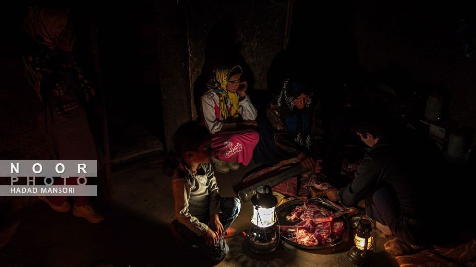 زندگی سخت این زنان قوم لُر زندگی سخت این زنان قوم لُر