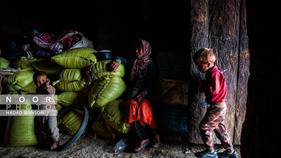 زندگی سخت این زنان قوم لُر زندگی سخت این زنان قوم لُر