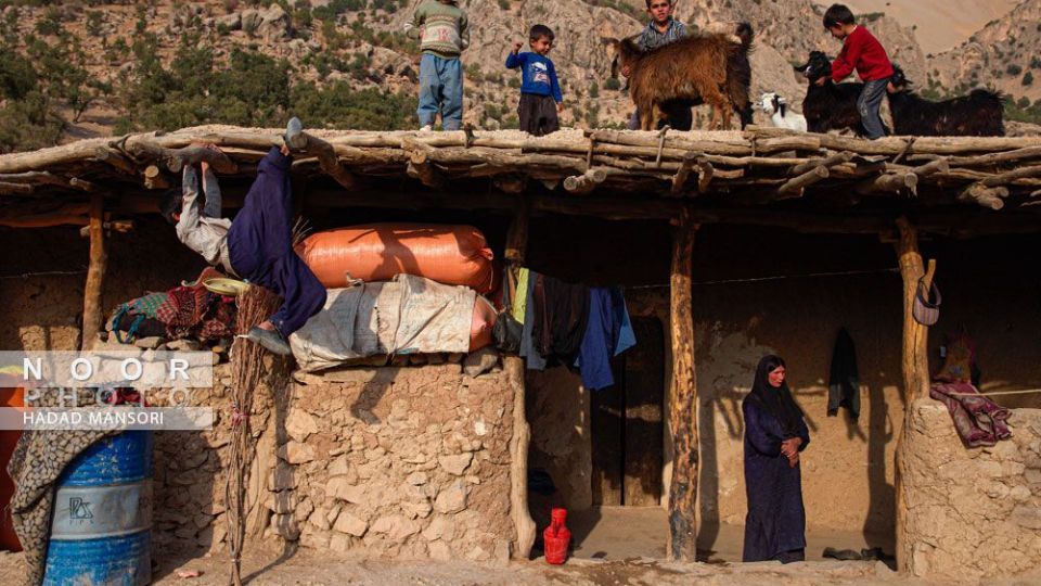 زندگی سخت این زنان قوم لُر زندگی سخت این زنان قوم لُر