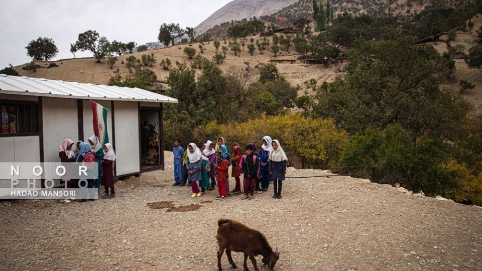 زندگی سخت این زنان قوم لُر زندگی سخت این زنان قوم لُر
