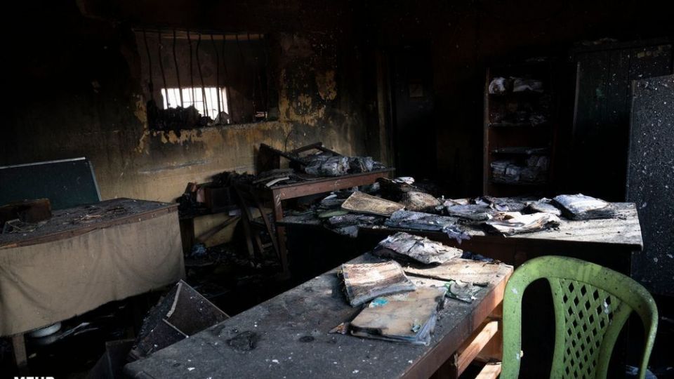 فرار بیش از ۱۸۰۰ مجرم از زندانی در نیجریه فرار بیش از ۱۸۰۰ مجرم از زندانی در نیجریه