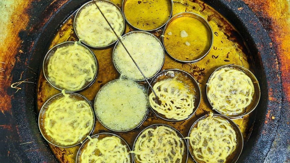 کارگاه تهیه زولبیا و بامیه در ماه رمضان کارگاه تهیه زولبیا و بامیه در ماه رمضان