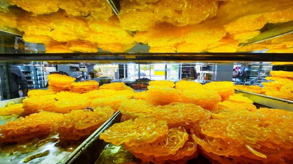 کارگاه تهیه زولبیا و بامیه در ماه رمضان کارگاه تهیه زولبیا و بامیه در ماه رمضان