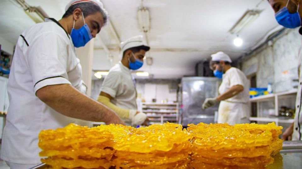 کارگاه تهیه زولبیا و بامیه در ماه رمضان کارگاه تهیه زولبیا و بامیه در ماه رمضان