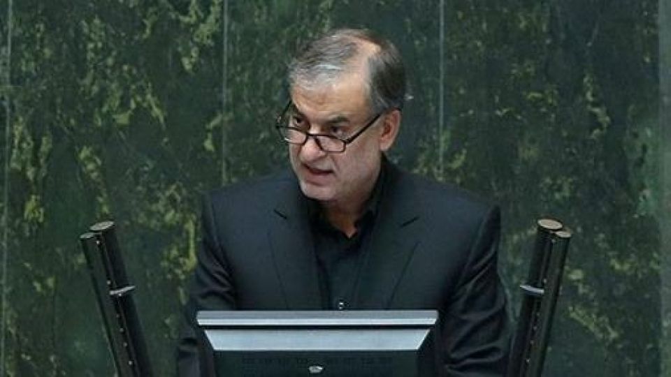 نماینده مجلس: ظریف خود گاندوست/ اظهارات ظریف نشان از عمق خیانت دولت دارد نماینده مجلس: ظریف خود گاندوست/ اظهارات ظریف نشان از عمق خیانت دولت دارد