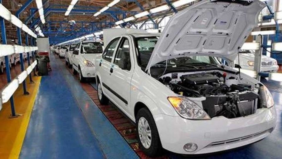 تلاش خودروسازان برای آزادسازی قیمتها تلاش خودروسازان برای آزادسازی قیمتها