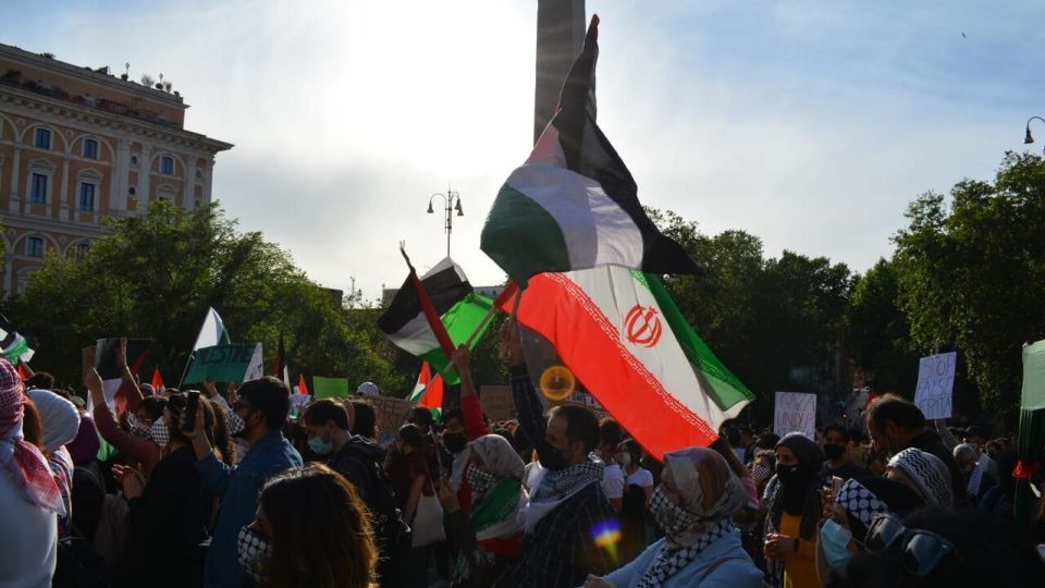 راهپیمایی دفاع از فلسطین در ایتالیا راهپیمایی دفاع از فلسطین در ایتالیا