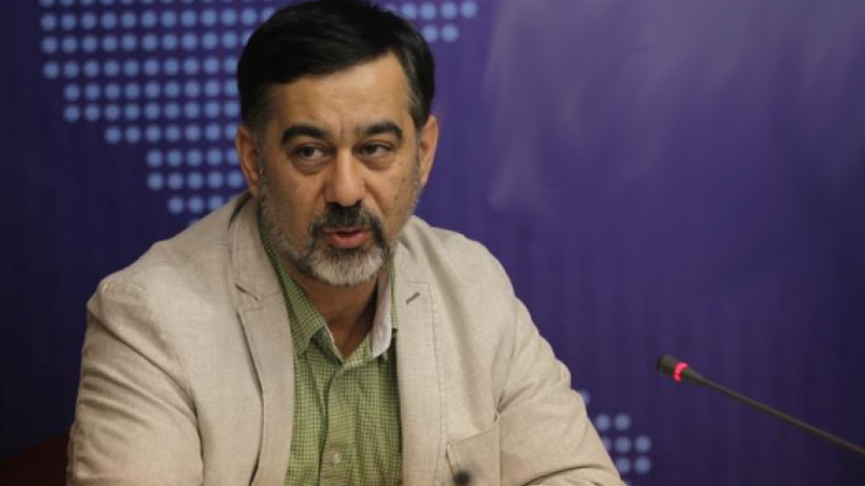 نقد دیگران و اثبات خود از اصول صحیح مناظرههاست است نقد دیگران و اثبات خود از اصول صحیح مناظرههاست است